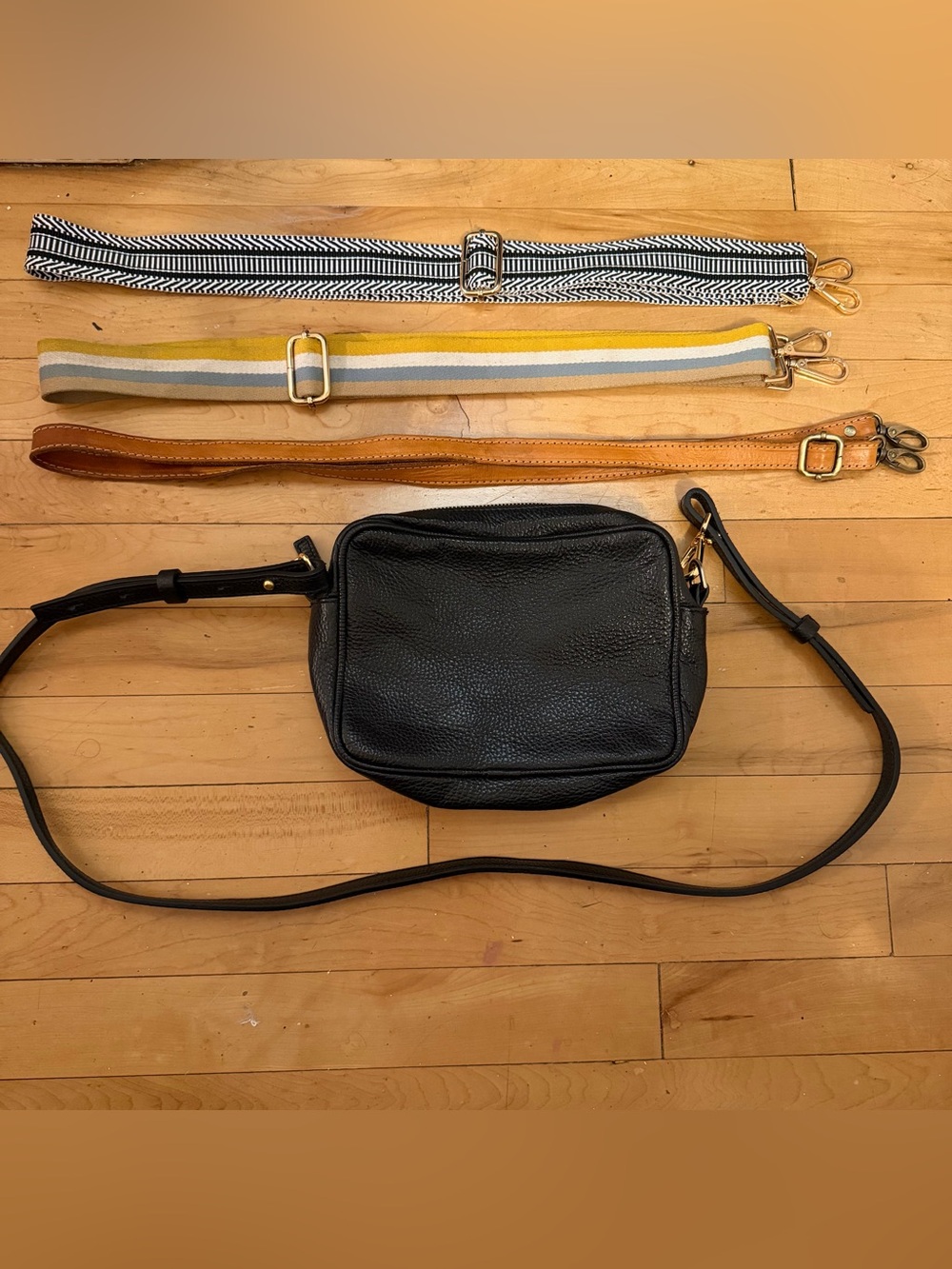 Quince Italian Leather Crossbody Black Pebble with extra straps